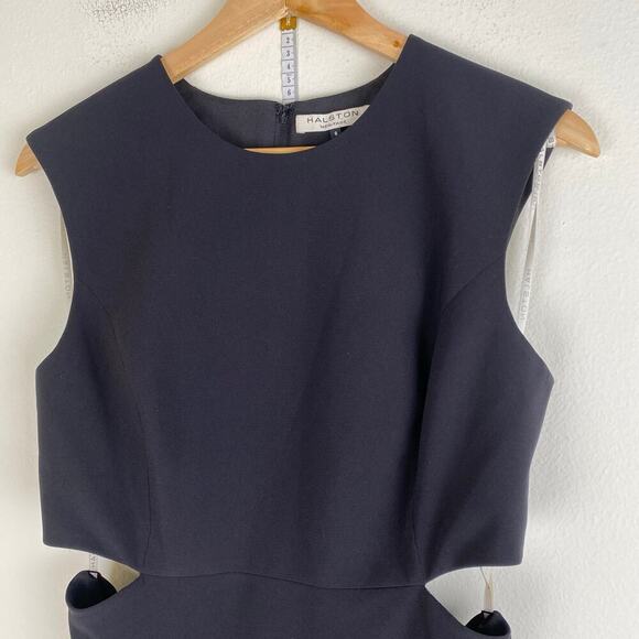Halston Cutout Crepe Dress Size 8 Black Midi Sleeveless Classic LBD Designer - Picture 8 of 14